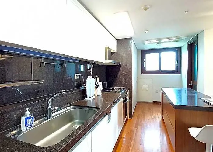 #luxury Gangnam Apartment#full Option#3 + 2 Bathrooms#2 Minutes Walk To Subway Station ホテル 4*