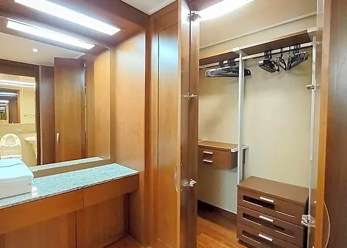 ホテル #luxury Gangnam Apartment#full Option#3 + 2 Bathrooms#2 Minutes Walk To Subway Station ソウル特別市