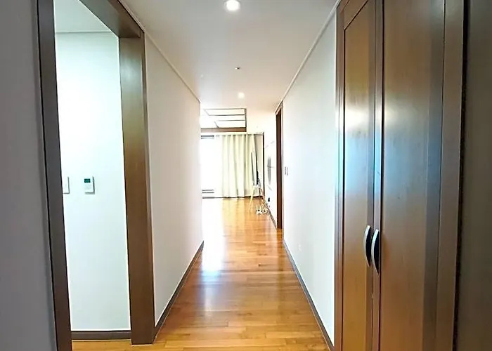 #luxury Gangnam Apartment#full Option#3 + 2 Bathrooms#2 Minutes Walk To Subway Station